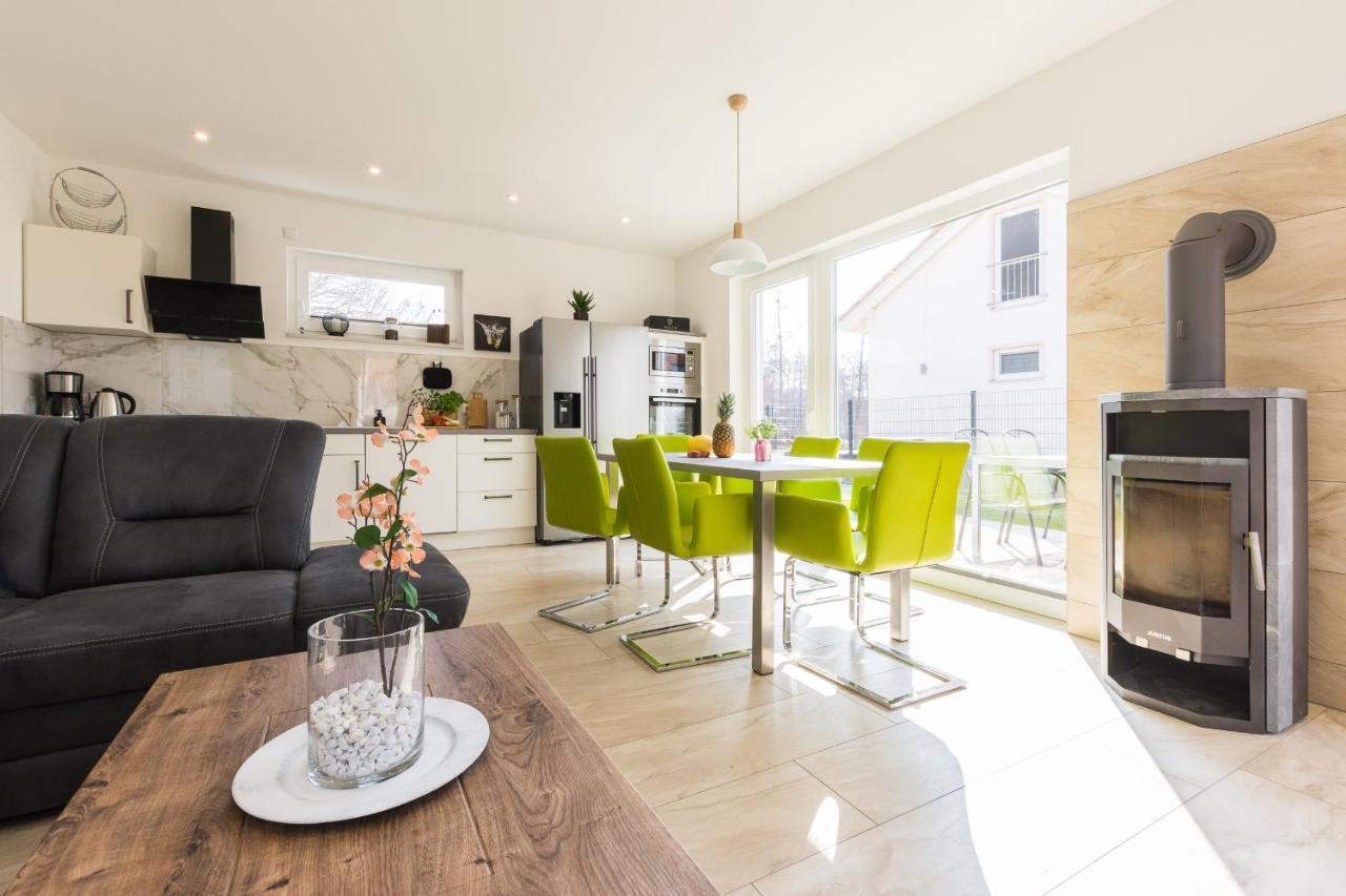 Ferienhaus Fuer Die Ganze Familie - Kamin-Sauna-See Krakow am See Εξωτερικό φωτογραφία